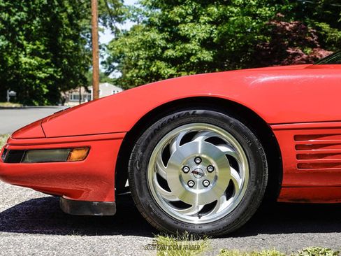 Used 1994 Chevrolet Corvette Convertible RWD image 4