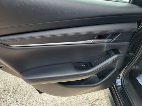 Used 2024 MAZDA MAZDA3 s FWD image 20
