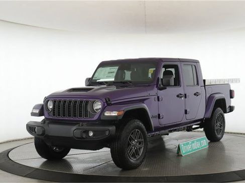 New 2026 Jeep Gladiator Sport AWD/4WD image 10