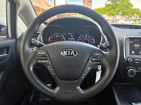 Used 2018 Kia Forte LX w/ LX Popular Package FWD image 15