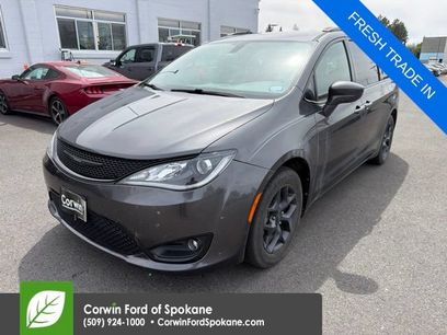 Used 2018 Chrysler Pacifica Touring-L w/ S Appearance Package