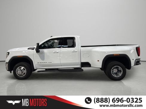 Used 2024 GMC Sierra 3500 SLE w/ SLE Convenience Package AWD/4WD image 2