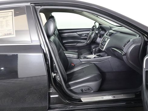 Used 2017 Nissan Altima 2.5 SL w/ Moonroof Package image 29