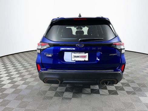 Used 2025 Subaru Forester Sport image 9