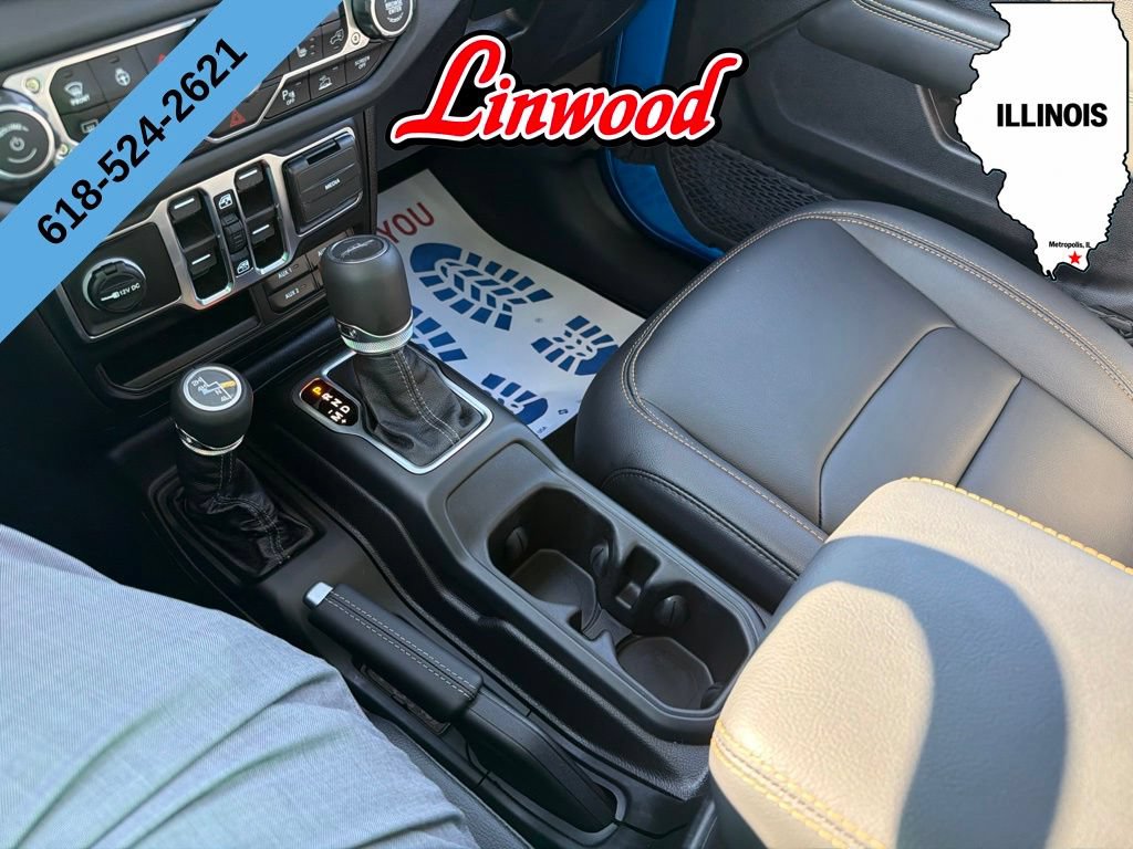 Used 2025 Jeep Gladiator Sport AWD/4WD image 19