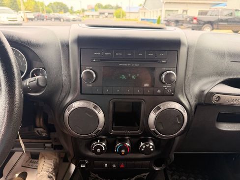 Used 2013 Jeep Wrangler Unlimited Sport AWD/4WD image 18