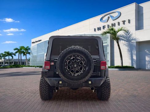 Used 2016 Jeep Wrangler Sport AWD/4WD image 6