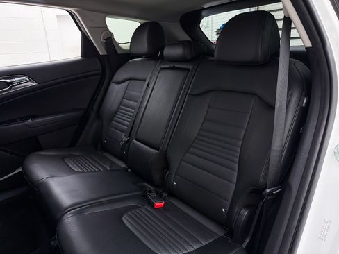 Certified 2025 Kia Sportage SX AWD/4WD image 28