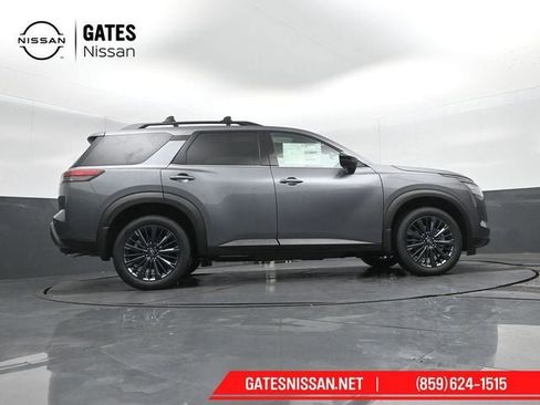 New 2026 Nissan Pathfinder SL image 45