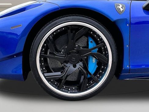 Used 2015 Ferrari 458 Italia Coupe RWD image 31