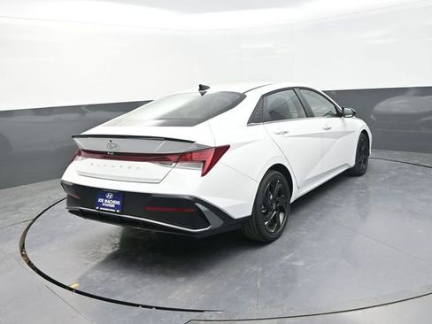 New 2026 Hyundai Elantra SEL Sport Premium FWD image 8