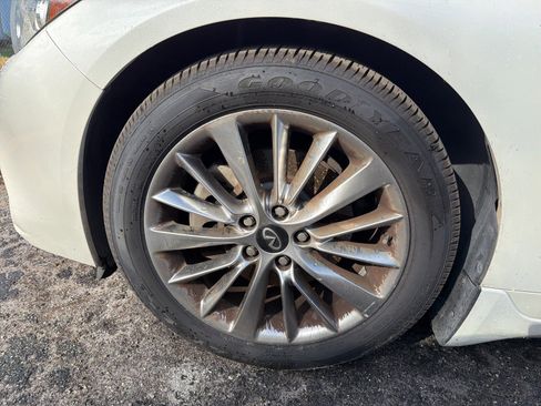 Used 2020 INFINITI Q50 Luxe w/ Cargo Package image 4