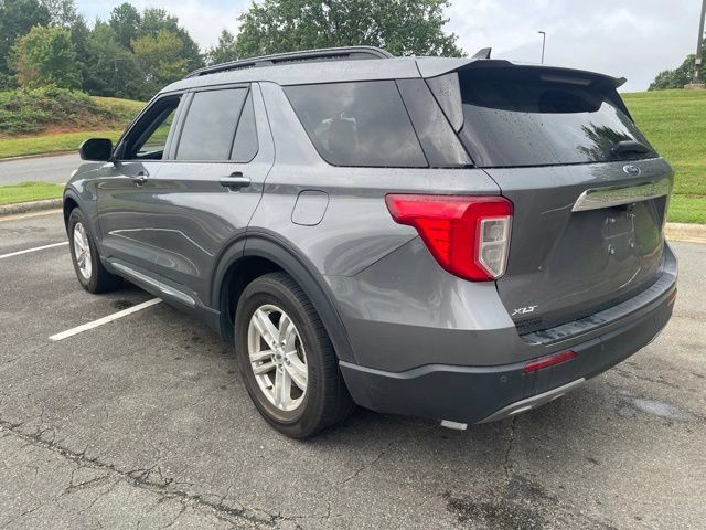 Used 2022 Ford Explorer XLT w/ Equipment Group 202A RWD image 3