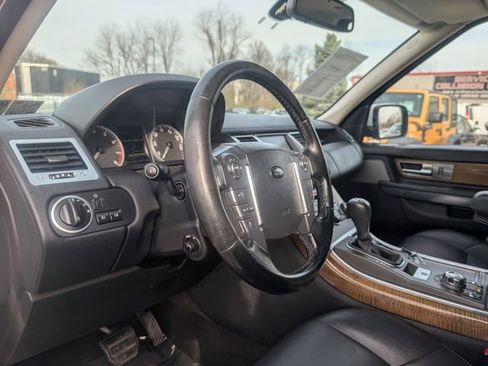 Used 2011 Land Rover Range Rover Sport HSE image 8