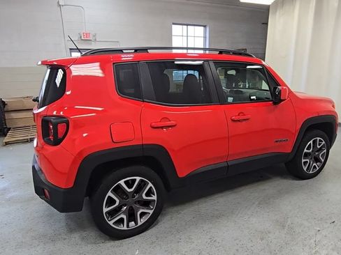 Used 2015 Jeep Renegade Latitude w/ Cold Weather Group AWD/4WD image 11