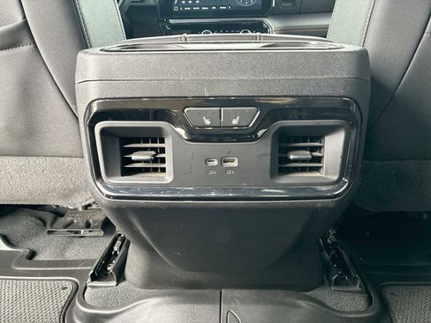 Certified 2022 GMC Sierra 1500 AT4 w/ AT4 Preferred Package image 22