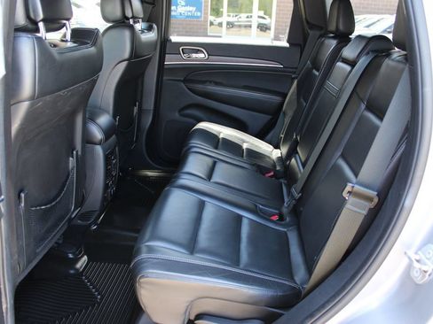Used 2015 Jeep Grand Cherokee Limited w/ Luxury Group II AWD/4WD image 43