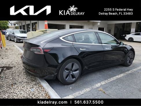 Used 2018 Tesla Model 3 Long Range RWD image 2