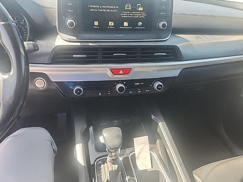 Used 2020 Kia Telluride LX FWD image 24