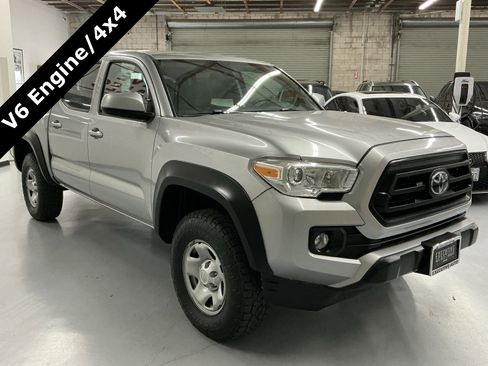 Used 2022 Toyota Tacoma SR5 image 3