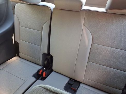 New 2026 Chevrolet Traverse LT image 7