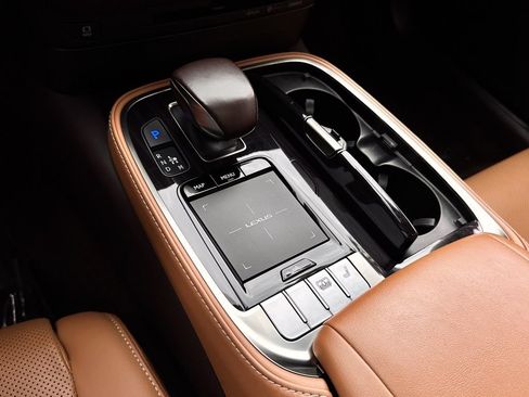 Used 2020 Lexus LS 500 w/ Accessory Package (Z2) RWD image 14
