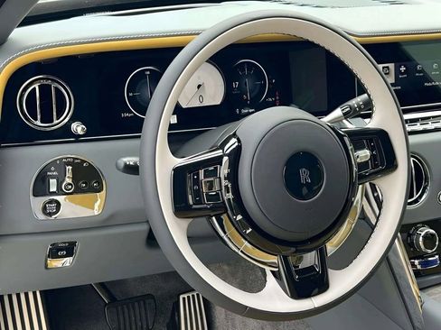 New 2026 Rolls-Royce Cullinan image 10