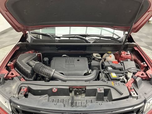 Certified 2023 GMC Acadia SLE w/ Driver Convenience Package image 29