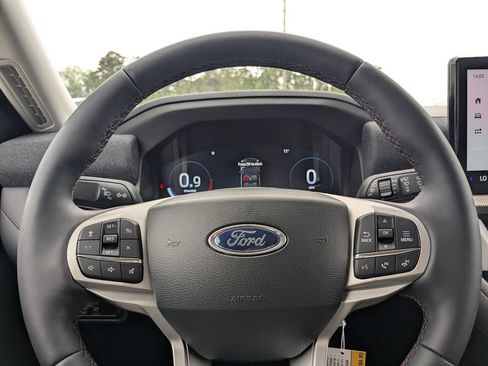 New 2026 Ford Explorer Active w/ Active Comfort Package image 22