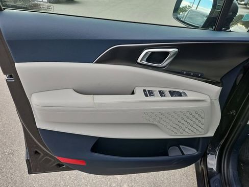 New 2026 Kia Carnival SX image 16