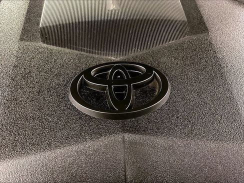 Used 2018 Toyota 4Runner Limited AWD/4WD image 32