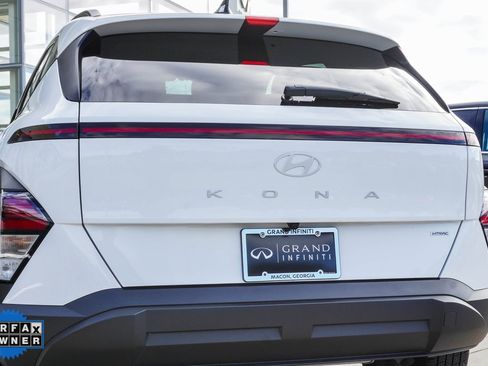Used 2025 Hyundai Kona SEL image 11