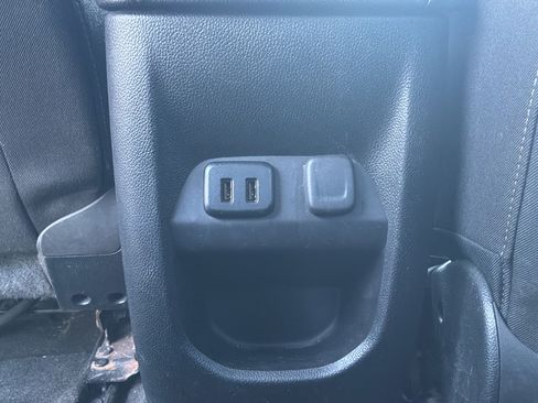 Used 2017 Chevrolet Colorado LT w/ Midnight Edition RWD image 25