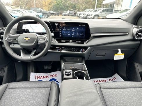 New 2026 Chevrolet Equinox LT w/ Convenience Package II image 12