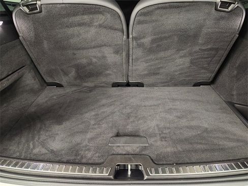 Used 2025 Volvo XC90 B5 Plus image 33