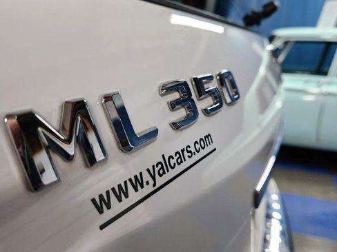 Used 2015 Mercedes-Benz ML 350 ML 350 4MATIC Sport Utility 4D w/ Premium 1 Package image 54