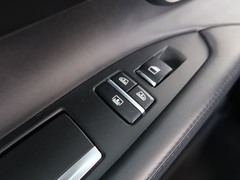 Used 2015 BMW 750Li image 45