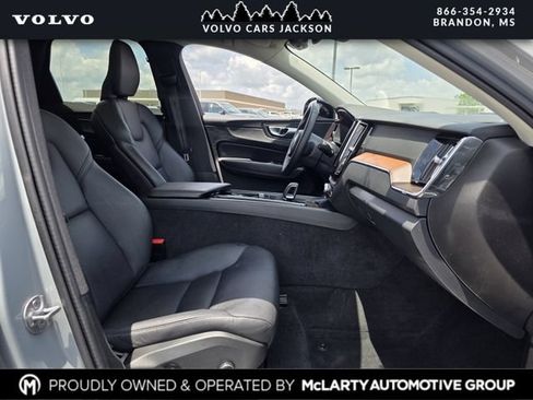 Used 2024 Volvo XC60 B5 Plus AWD/4WD image 27