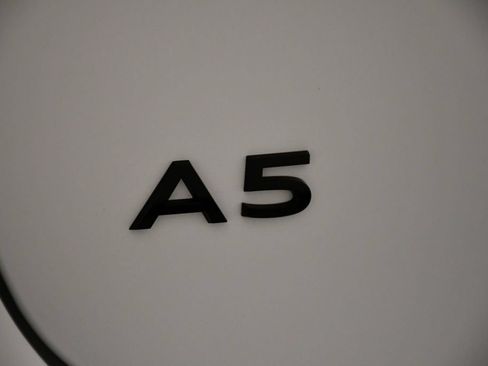 Used 2025 Audi A5 2.0T Premium Plus w/ Premium Plus AWD/4WD image 9