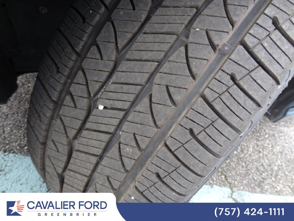 Used 2025 Toyota Camry SE FWD image 36