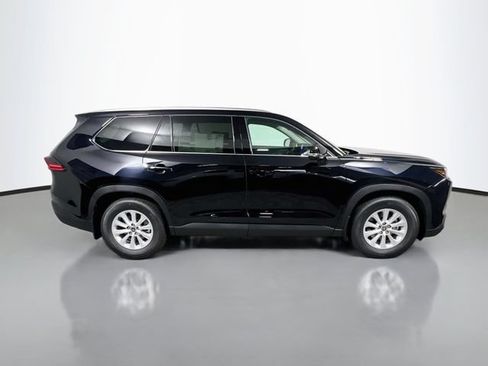 New 2026 Toyota Grand Highlander FWD image 2