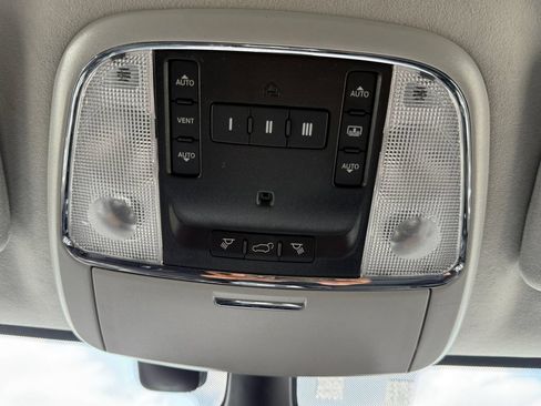 Used 2019 Jeep Grand Cherokee Summit w/ Platinum Series Group AWD/4WD image 19