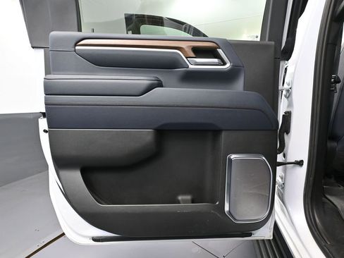 Used 2024 Chevrolet Silverado 2500 High Country w/ Technology Package image 44