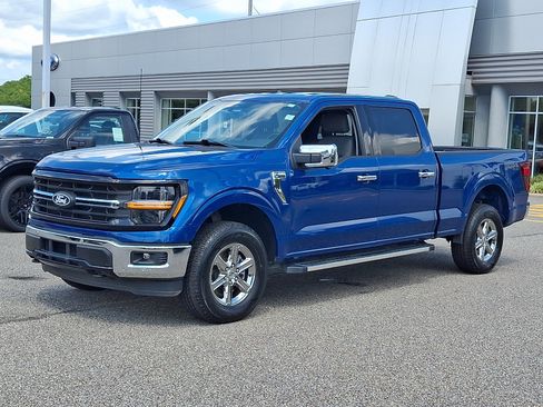 Certified 2025 Ford F150 XLT w/ Equipment Group 302A MID AWD/4WD image 5