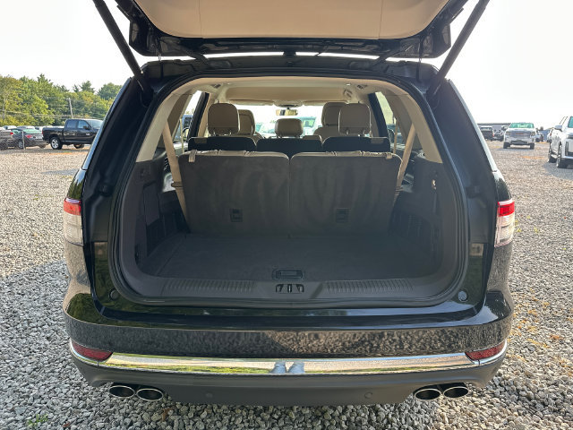 Used 2020 Lincoln Aviator Reserve w/ Elements Package Plus AWD/4WD image 13