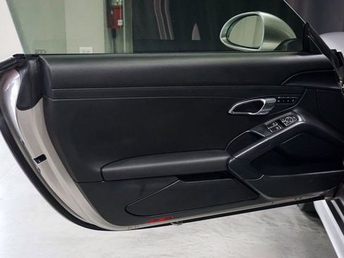 Used 2014 Porsche Cayman image 20