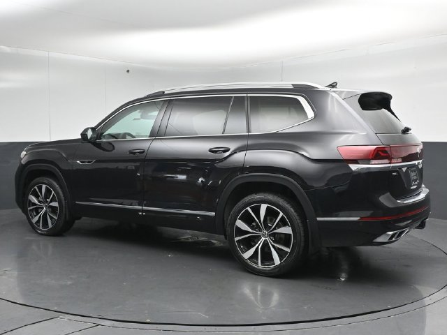 Used 2024 Volkswagen Atlas SEL Premium R-Line AWD/4WD image 5