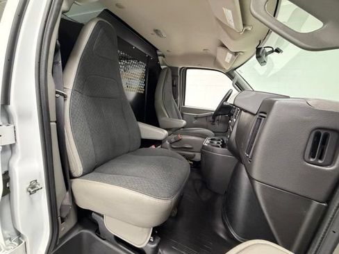 Certified 2025 Chevrolet Express 2500 w/ Driver Convenience Package RWD image 21