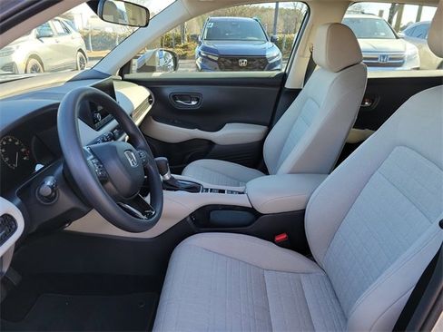 Certified 2025 Honda HR-V LX image 17