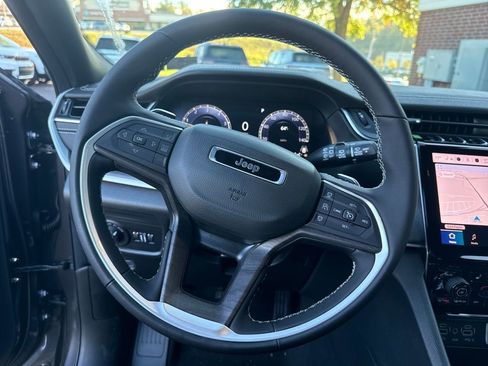 New 2025 Jeep Grand Cherokee L Laredo w/ Luxury Tech Group I image 15